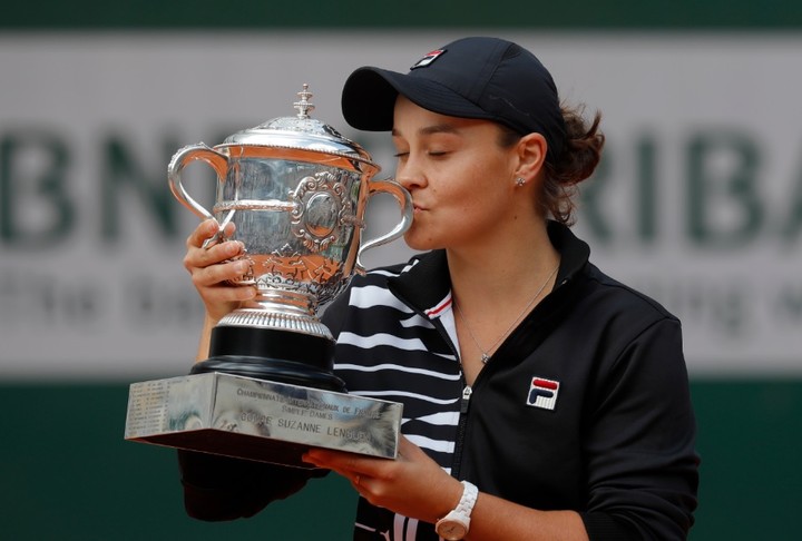 Na US Open sa nechce ani ženskej jednotke, po Djokovičovi zvažuje neúčasť aj Bartyová